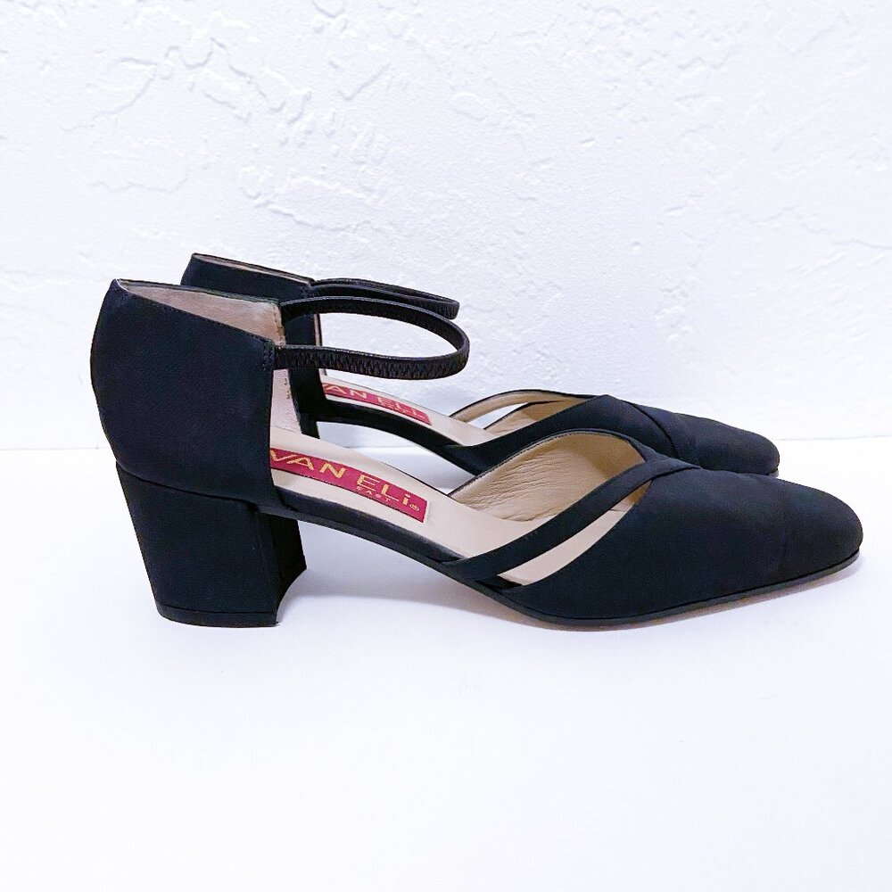 Vintage Van Eli East Navy Blue Pumps